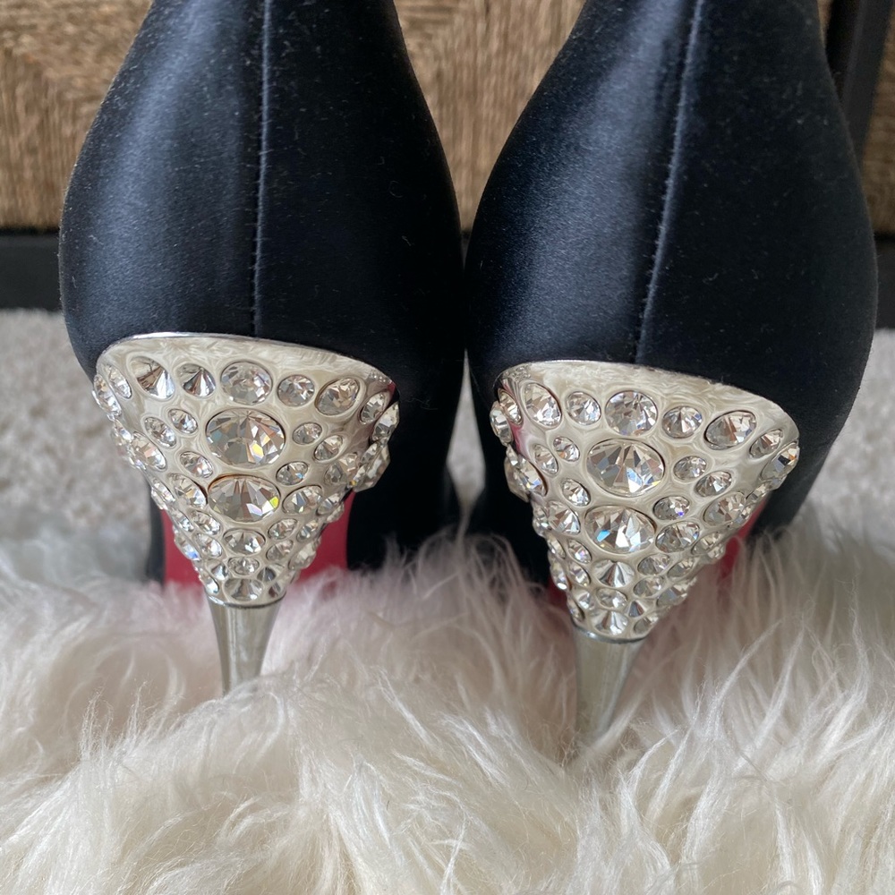 Paris Hilton Spelled Heel 6.5 bling crystal - Picture 2 of 6